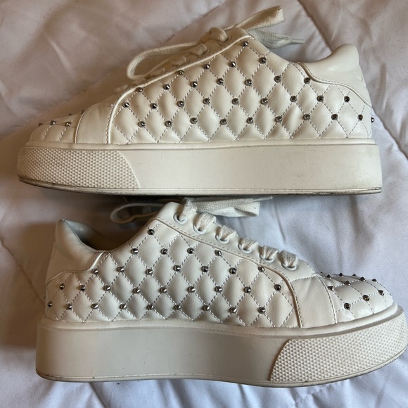 JLo Studded Platform Sneakers - Picture 6 of 8